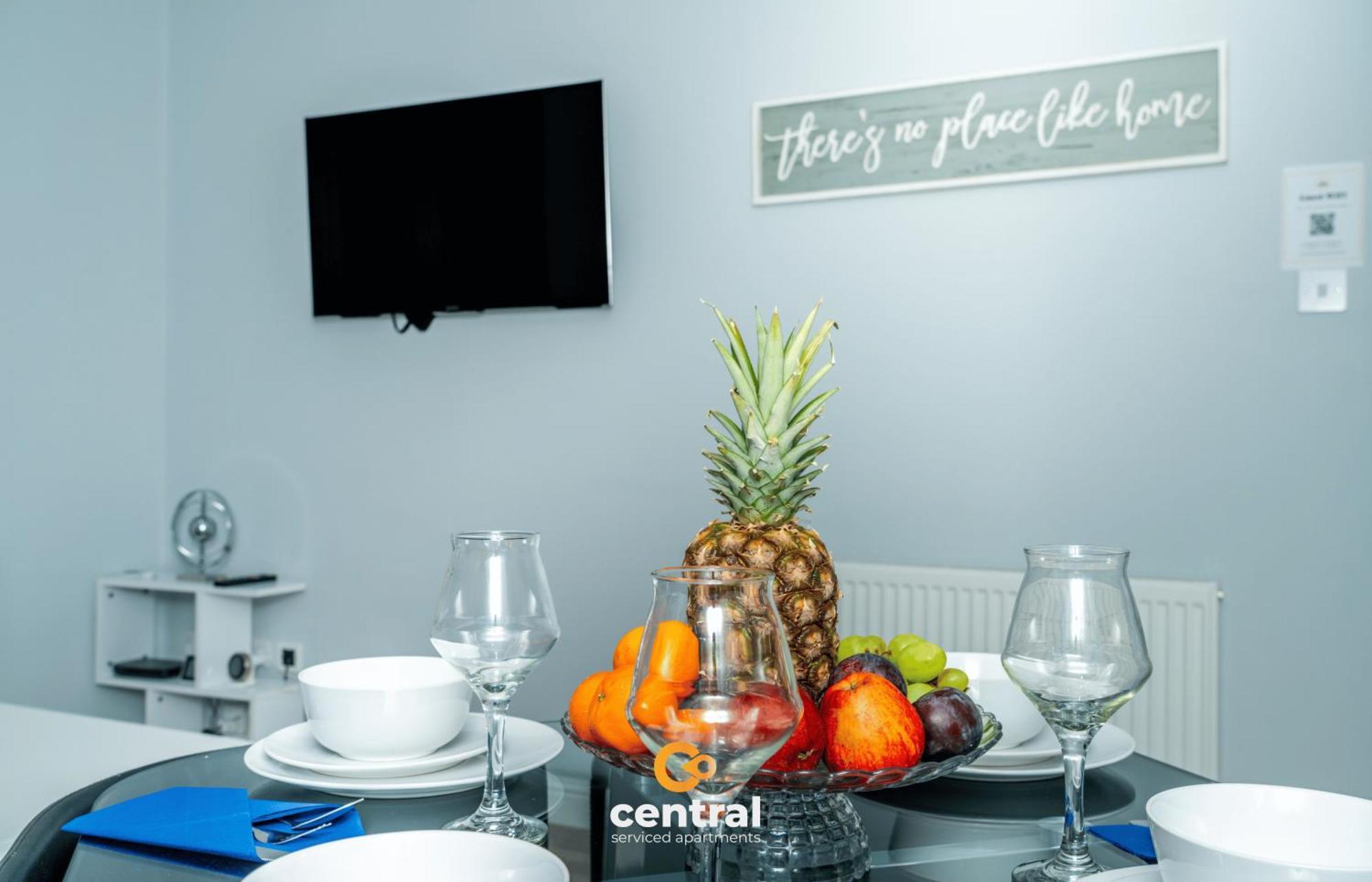 Central Serviced Apartments - 2 Bedroom - Ground Floor - Monthly & Weekly Bookings Welcome - Free Street Parking - 2 Double Beds - Wifi - Smart Tvs In Rooms - Fully Equipped - Heating 24-7 - Contractor & Short Stay Favourite Νταντί Εξωτερικό φωτογραφία