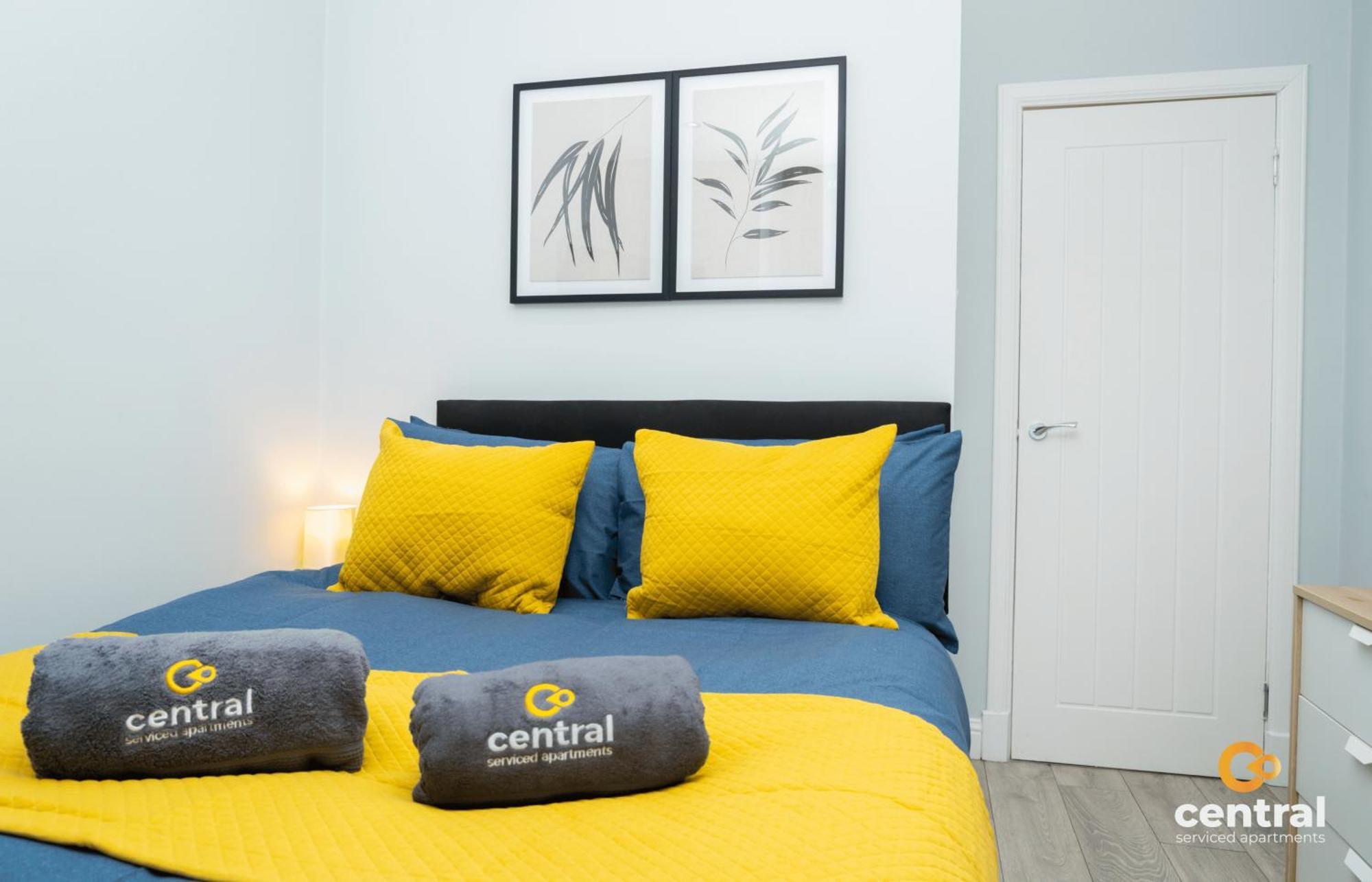 Central Serviced Apartments - 2 Bedroom - Ground Floor - Monthly & Weekly Bookings Welcome - Free Street Parking - 2 Double Beds - Wifi - Smart Tvs In Rooms - Fully Equipped - Heating 24-7 - Contractor & Short Stay Favourite Νταντί Εξωτερικό φωτογραφία