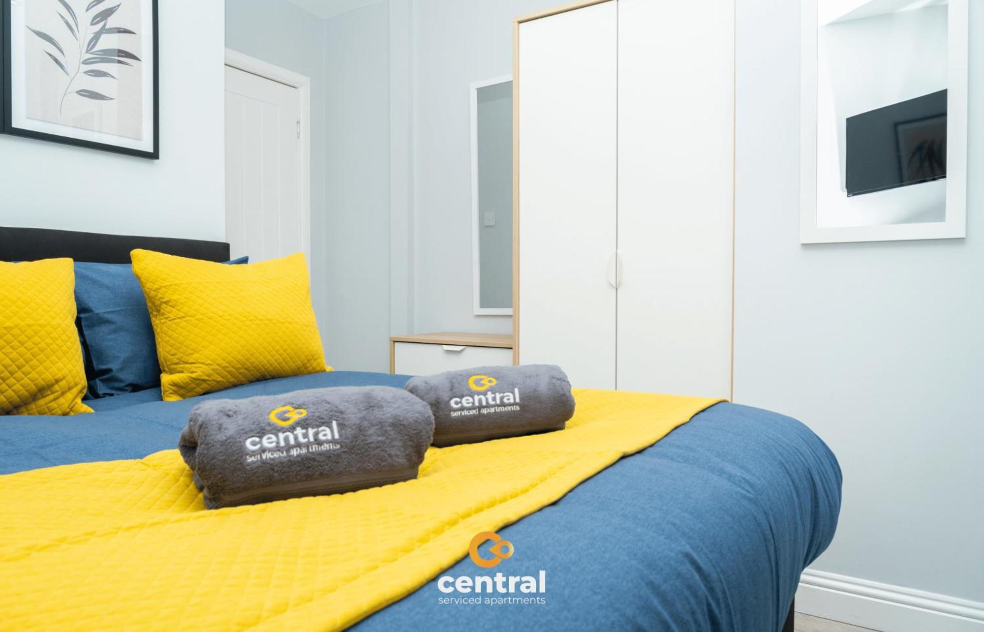 Central Serviced Apartments - 2 Bedroom - Ground Floor - Monthly & Weekly Bookings Welcome - Free Street Parking - 2 Double Beds - Wifi - Smart Tvs In Rooms - Fully Equipped - Heating 24-7 - Contractor & Short Stay Favourite Νταντί Εξωτερικό φωτογραφία